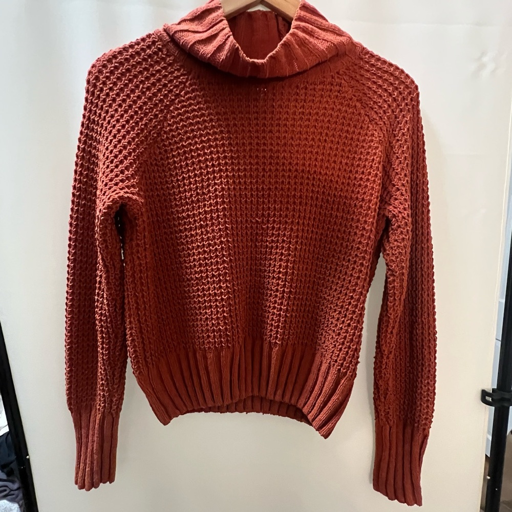 Hippie Rose Rust Colored Knit Mock Neck Sweater Medium